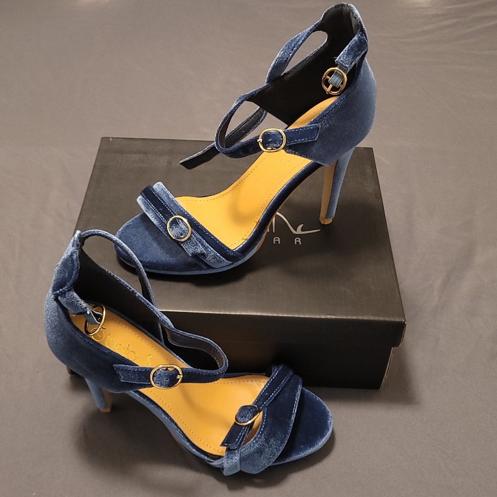 Betani | Blue Velvet High Heels 7